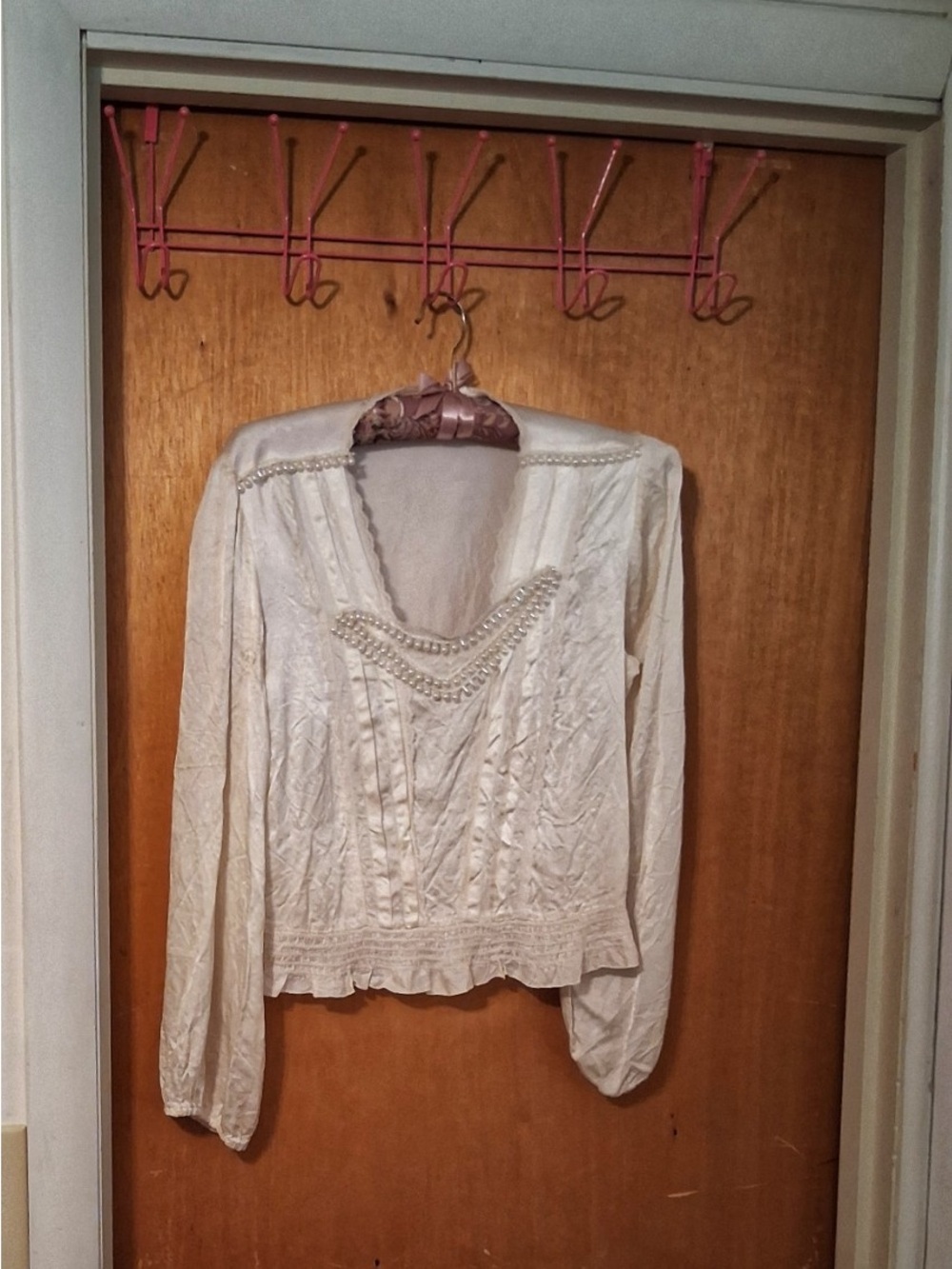 ❤️ Vintage Cream Pearl Embellished Blouse